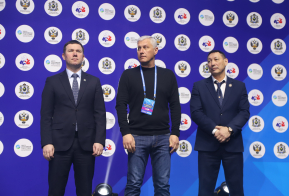 Чемпионат России по прыжкам на батуте стартовал в Хабаровске