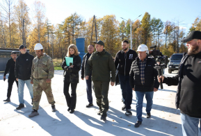 Дмитрий Демешин посетил социальные объекты в Охотском округе
